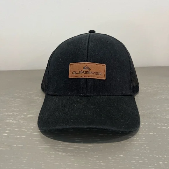 Quiksilver Black Trucker Hat NWT - Picture 1 of 2